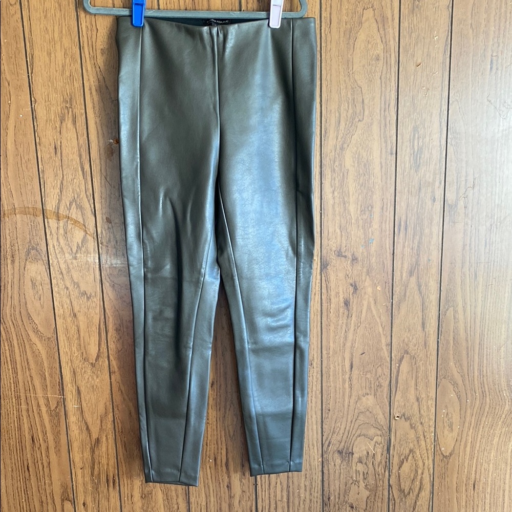 Banana Republic Olive Ankle Pants